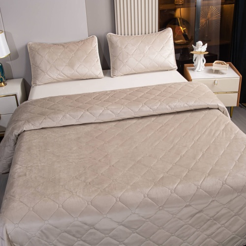 Велюровое покрывало ромб и две наволочки (Бежевый)